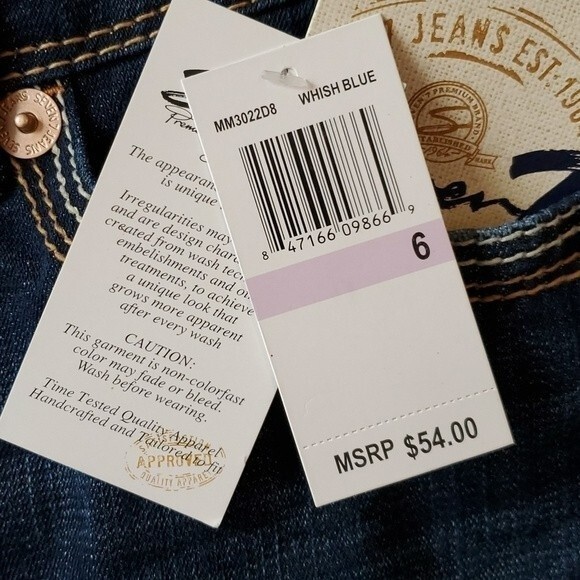 NWT SEVEN 7 DENIM LOW RISE JEAN SHORTS SIZE 6 DARK WASH - Picture 9 of 14